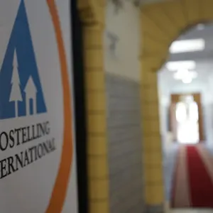 Des Jeunes بيت شباب الدار البيضاء